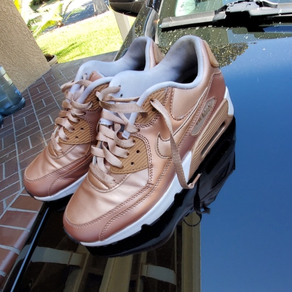 Rose gold Nike air max - Picture 2 of 3